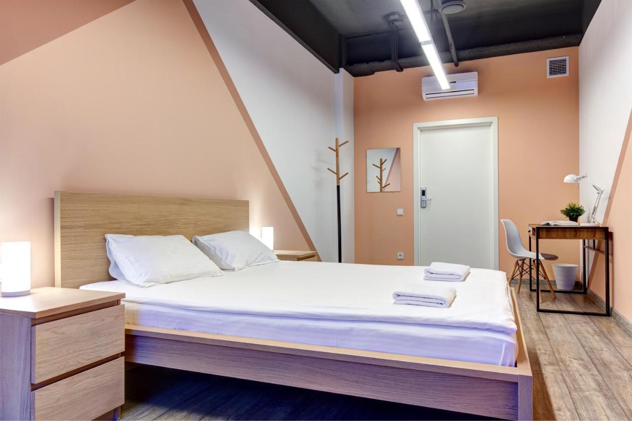 إيكاترينبرغ Roomy Hostel المظهر الخارجي الصورة